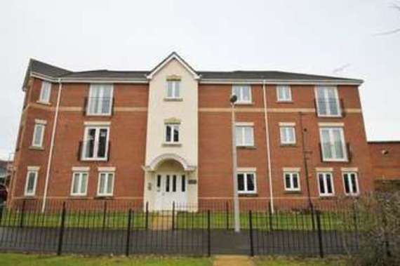 2 bedroom Flat for s...